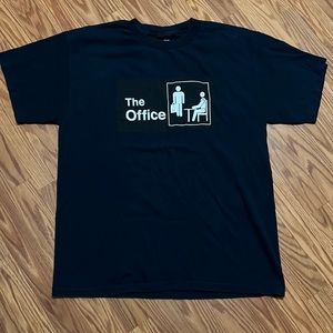 THE OFFICE T-shirt size Large
